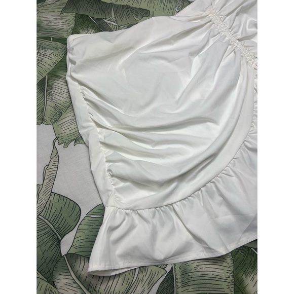 Missguided White Poplin Side Ruched Mini Skirt Flounce Ruffle Hem Size 14 XL - Picture 4 of 10